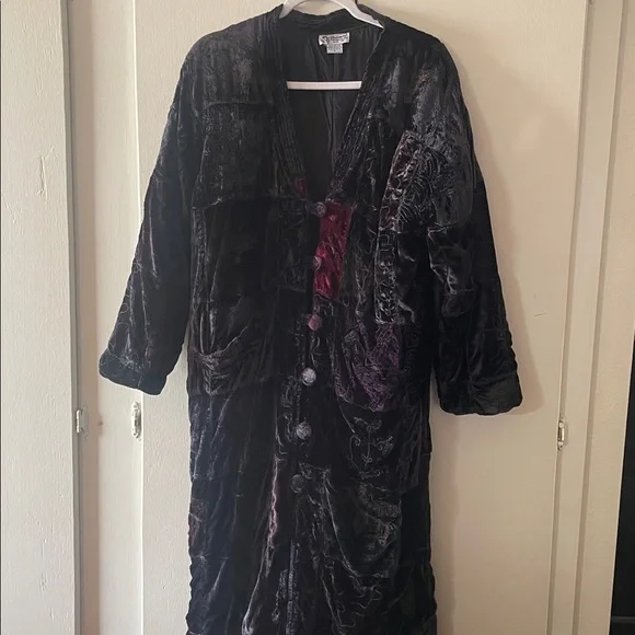 Vintage Raiment Fashions velvet lined floral embroidered patchwork duster coat - Picture 2 of 11